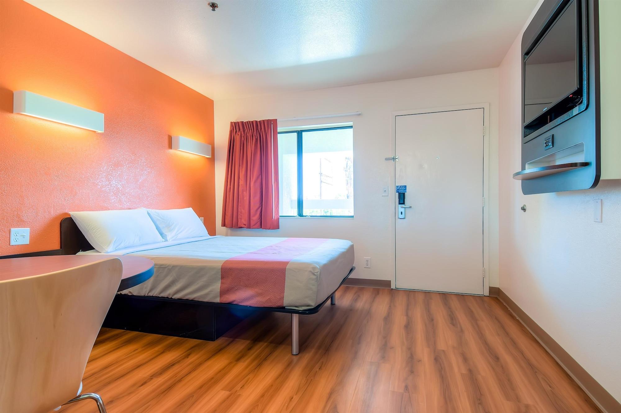Motel 6-Palm Springs, Ca - Downtown Ngoại thất bức ảnh