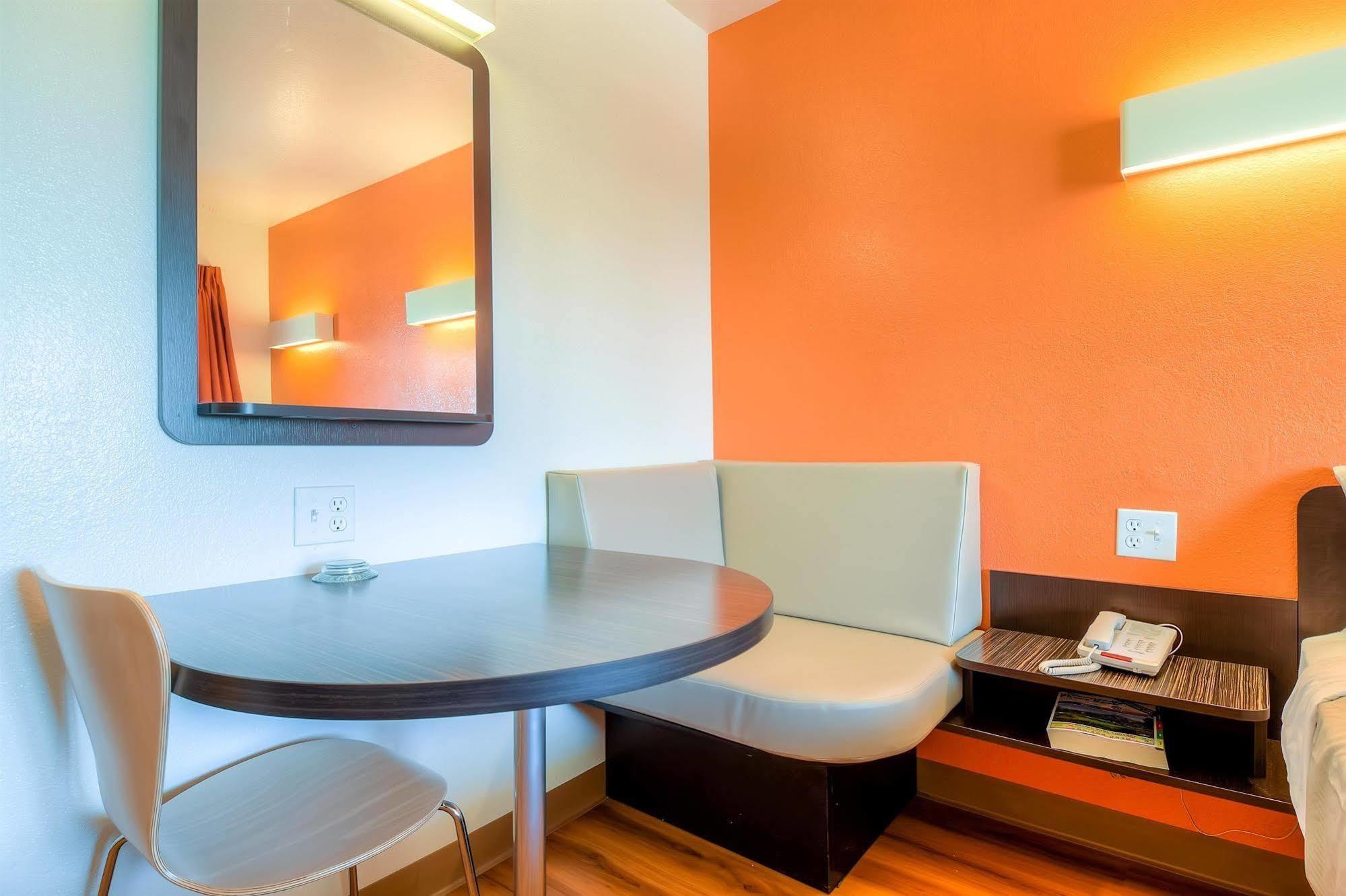 Motel 6-Palm Springs, Ca - Downtown Ngoại thất bức ảnh
